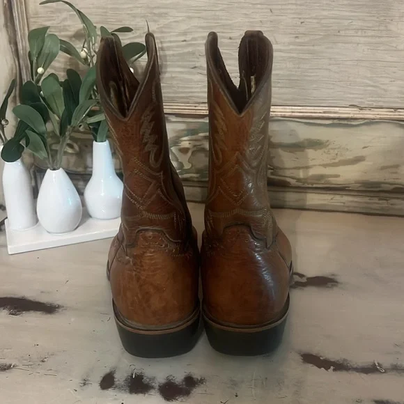 Ariat Boots 🥾 U.S. 4 - Picture 4 of 13